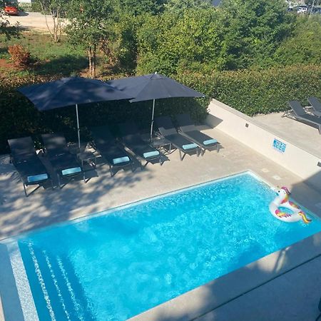Villa Lujo Porec フンタナ エクステリア 写真