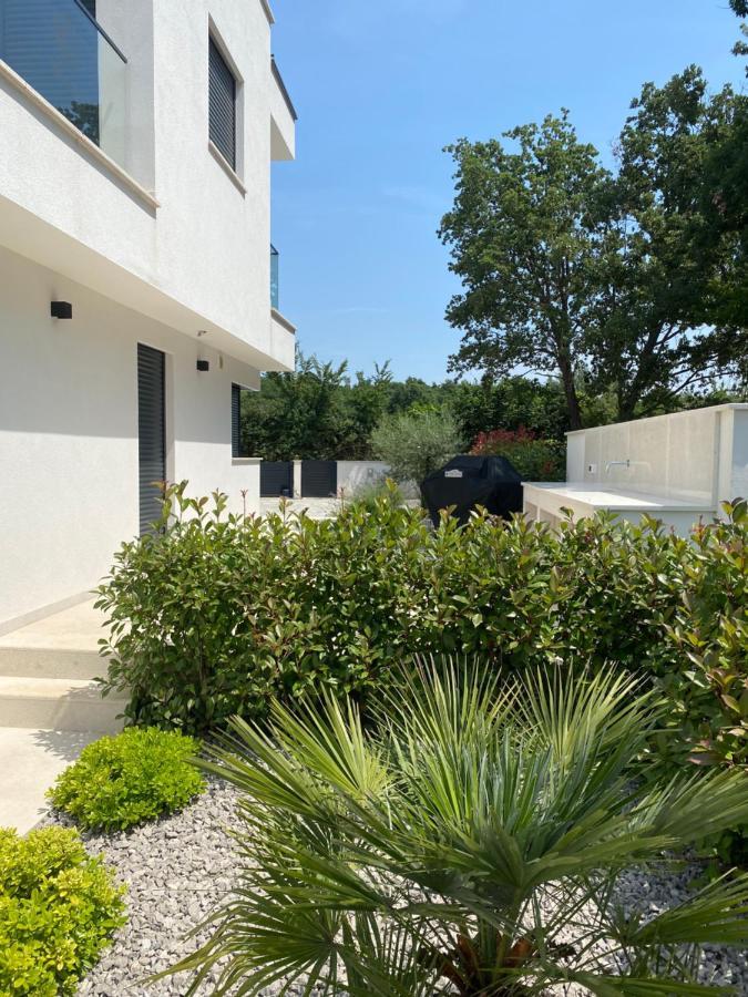 Villa Lujo Porec フンタナ エクステリア 写真