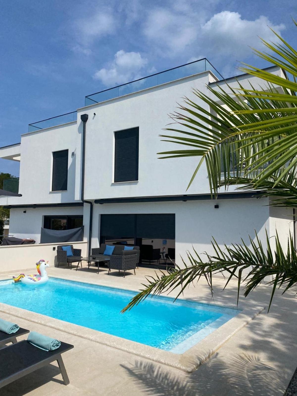 Villa Lujo Porec フンタナ エクステリア 写真